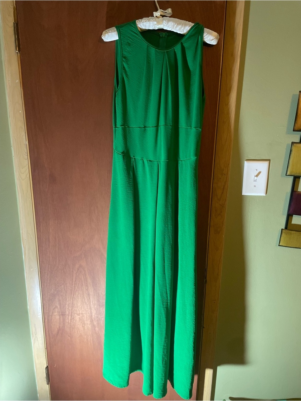 Emerald Green Sleeveless Maxi Dress - Picture 3 of 6
